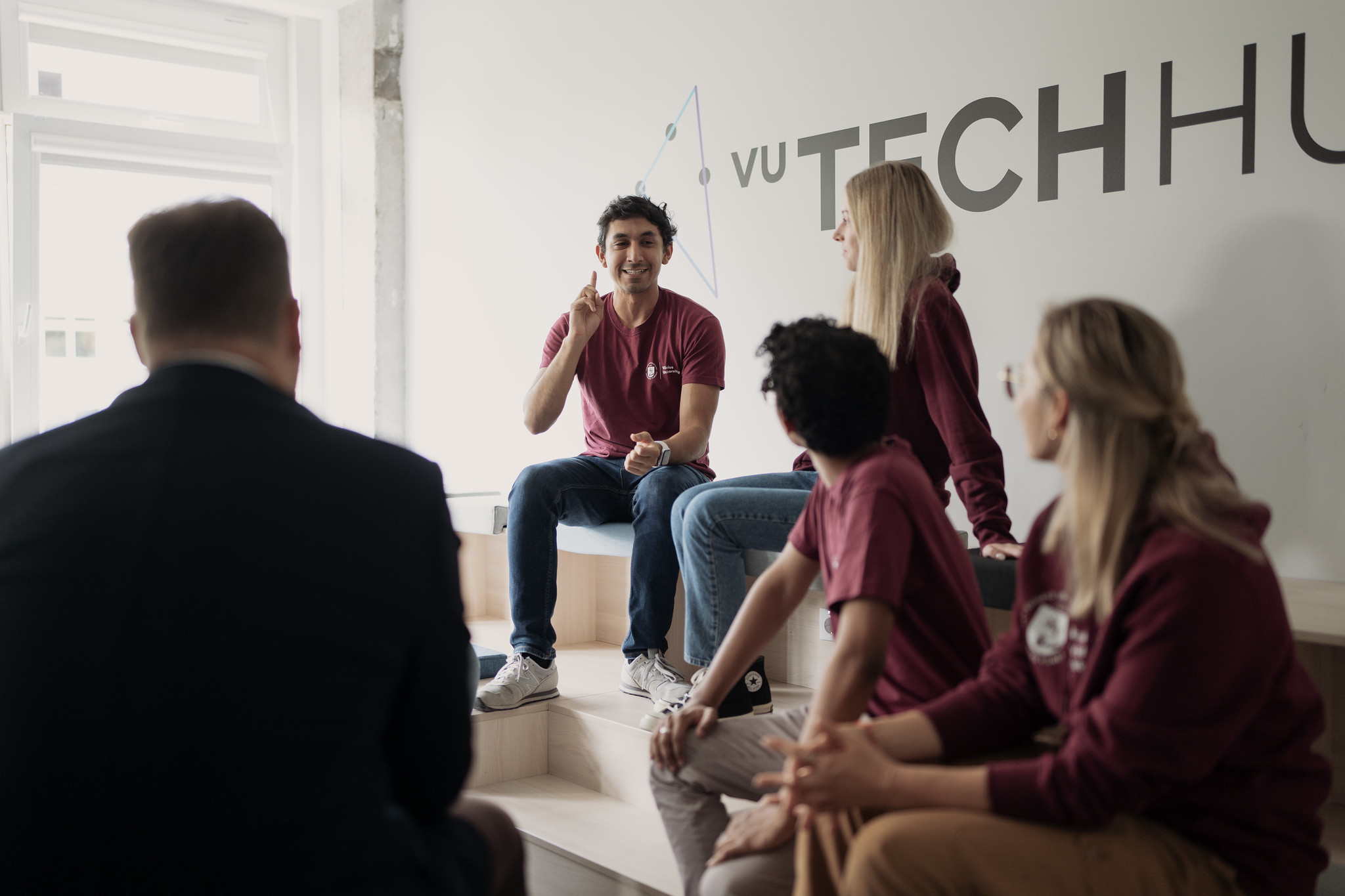 53473385828 865b54516d k